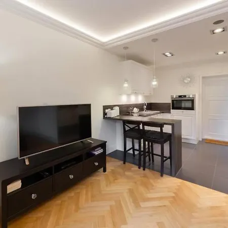 Apartamento Apartamenty-mi Crystal *